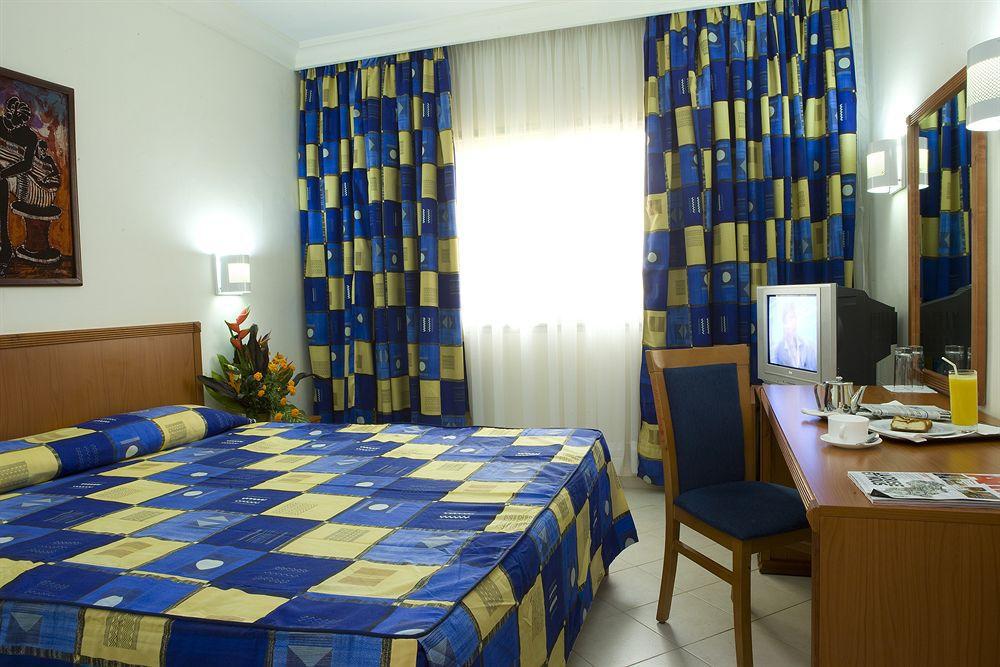 Azalai Hotel Independance واغادوغو المظهر الخارجي الصورة