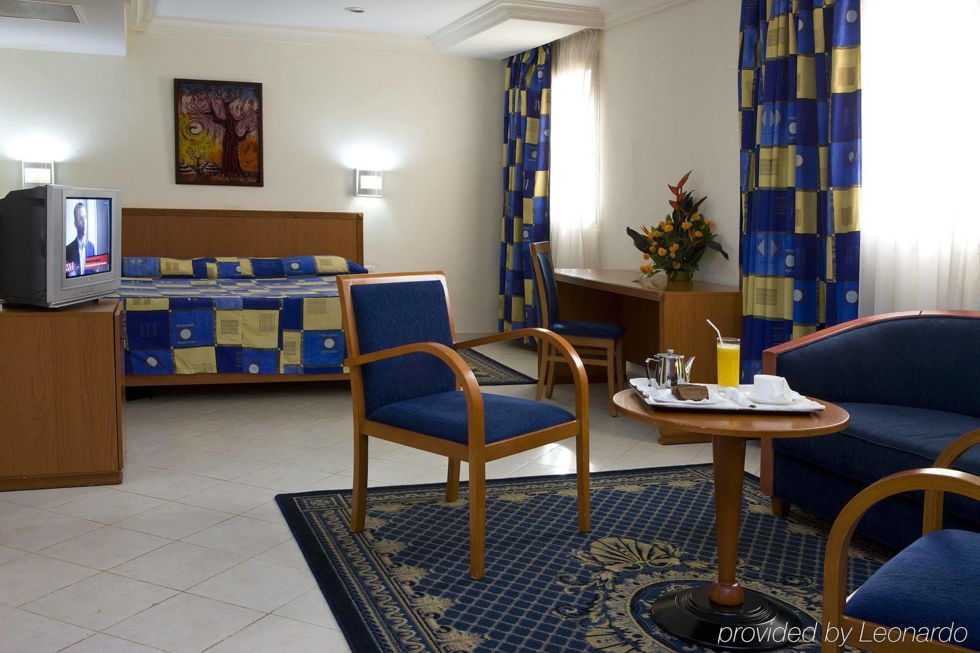 Azalai Hotel Independance واغادوغو المظهر الخارجي الصورة